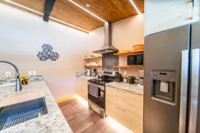 Enjoy Tall Cedar! 2 bdrm. 1 bath - Image 2