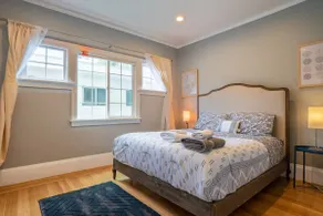 Uptown Oakland Stylish 2BR | Parking + Near Shops & Dining - Image 3