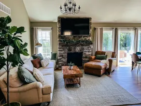 Peaceful 3 Bedroom Cottage with Lake Access - Image 5