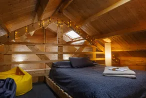 Spacious Cabin Retreat | Private Sauna.Netflix.EV - Image 4