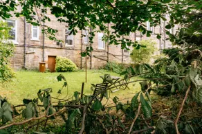 Stylish, pet friendly 3bd flat near Hollyrood Park - Image 4