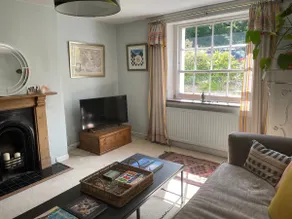 Lovely one bedroom flat in Georgian Τown Ηouse - Image 5