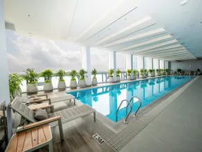 SS- Elegant Studio with City View - Image 2