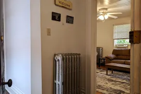 Charming 2 bedroom apartment in Calumet's Historic district! - Image 4