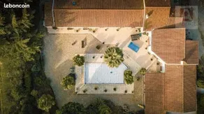 1-bedroom cottage with hot tub - Image 2