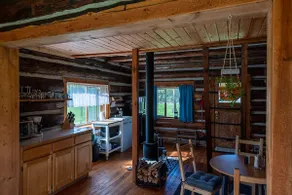 Original 1930s Eagle Cabin at Kayanara - Image 2