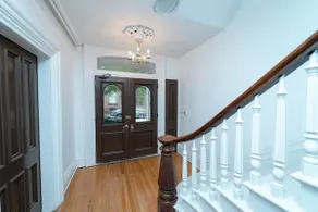 Luxury downtown penthouse, by Franklin Plaza. - Image 5