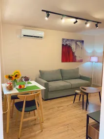 Mimosa House - Image 2