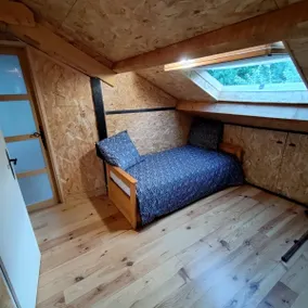 Cozy apartment with shared pool. - Image 3