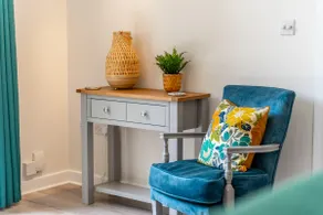 The Coastal Hideaway - 3 min walk to town & beach! - Image 4