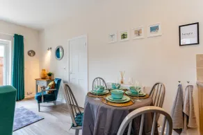 The Coastal Hideaway - 3 min walk to town & beach! - Image 5