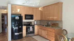 Quiet Beach Bungalow near Roger Dean Stadium - Image 4