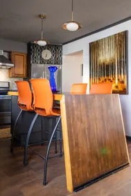 AmberTone - Where Mid Century feels Modern 3BR/2BA - Image 4