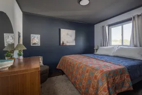 AmberTone - Where Mid Century feels Modern 3BR/2BA - Image 5