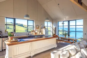 Loft & Workroom, Woodside Bay | Sei mein Gast - Image 3