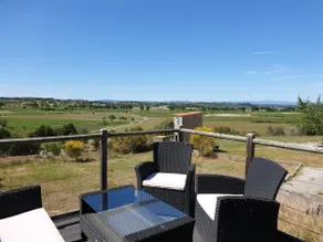 1 - Winery, swimming pool & children's games - Image 5