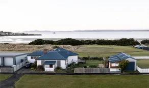 Stanley Beach House with Stunning Nut Views! - Image 3