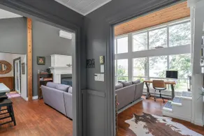 Moon River Cottage Sanctuary With Private Beach in Bala! - Image 3