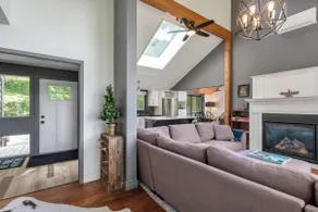 Moon River Cottage Sanctuary With Private Beach in Bala! - Image 5
