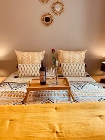 La Maison De La Tour: Bedroom number 1 - Image 3