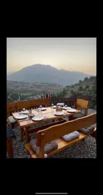 1060 Meet Eat Hike & Tour - Image 3