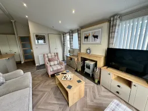 6 berth luxury caravan, Lyons Winkups Holiday Park - Image 5