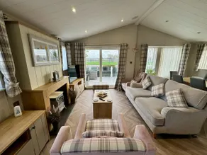 6 berth luxury caravan, Lyons Winkups Holiday Park - Image 3