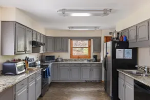 Sleepy Hollow 5BR Cabin - National Park 7 Min, Hot Tub, Fire Pit, Sleeps 12 - Image 4