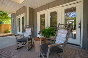 Master on Main - Relax Rewind Repeat - 3BR 2.5BA - Image 2