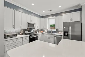 Master on Main - Relax Rewind Repeat - 3BR 2.5BA - Image 4
