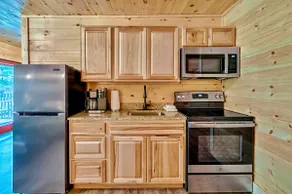 Gatlinburg Family Suite! | Trolly Stop! | Wi-Fi! - Image 3