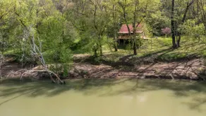 Relax in the hot tub with a view of the River! - Image 2