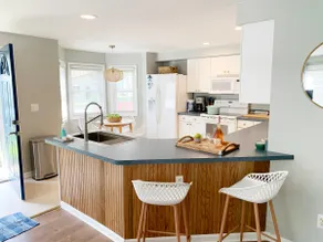 Huron Lakeview Cottage 3 bedroom with beach access - Image 2