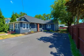 Teeny's Place: A Historic Milton Home. - Image 3