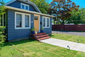 Teeny's Place: A Historic Milton Home. - Image 2