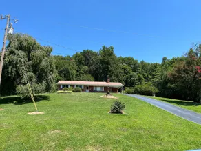 Mamaws Mountain View - Image 2