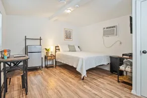 Cozy Lake Getaway Minutes From Marina & Boat Ramp! - Image 2
