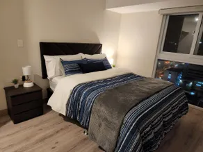 Exclusive APT Near the Financial Center with A/C - Image 5