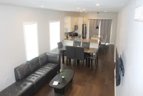 3 Cozy Queen Beds; 20 minutes from Niagara Falls - Image 5