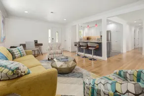 Heated Pool + PlayStation 5 + Lake - Sleeps 9 - Image 3