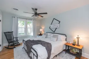 🌺 KiKi’s Kottage 2/BR 2/Bath Renovated 1920’s Gem - Image 5