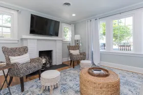 🌺 KiKi’s Kottage 2/BR 2/Bath Renovated 1920’s Gem - Image 4