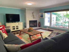 Waterfront Cottage Retreat 200ft Shoreline+ Kayaks - Image 2