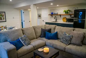 Bird's Nest beautiful 3 bedroom stay - Image 2