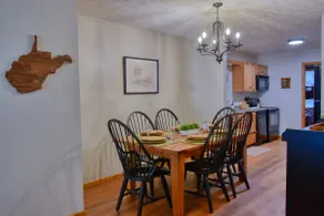 Perfect Location - Snowshoe Townhome - sleeps 12 - Image 4