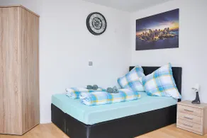 Quiet apartment in the city center. Private parking - Image 4
