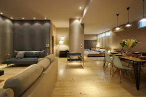 Modern ground floor apartment with garden - Image 3