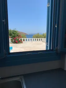 Studio on the beach, Leivadakia, Serifos - Image 3