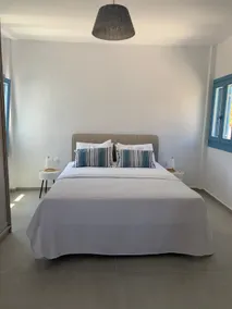 Studio on the beach, Leivadakia, Serifos - Image 2