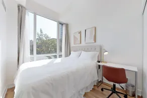 3 Bed Downtown Toronto CN Tower Financial District - Image 4
